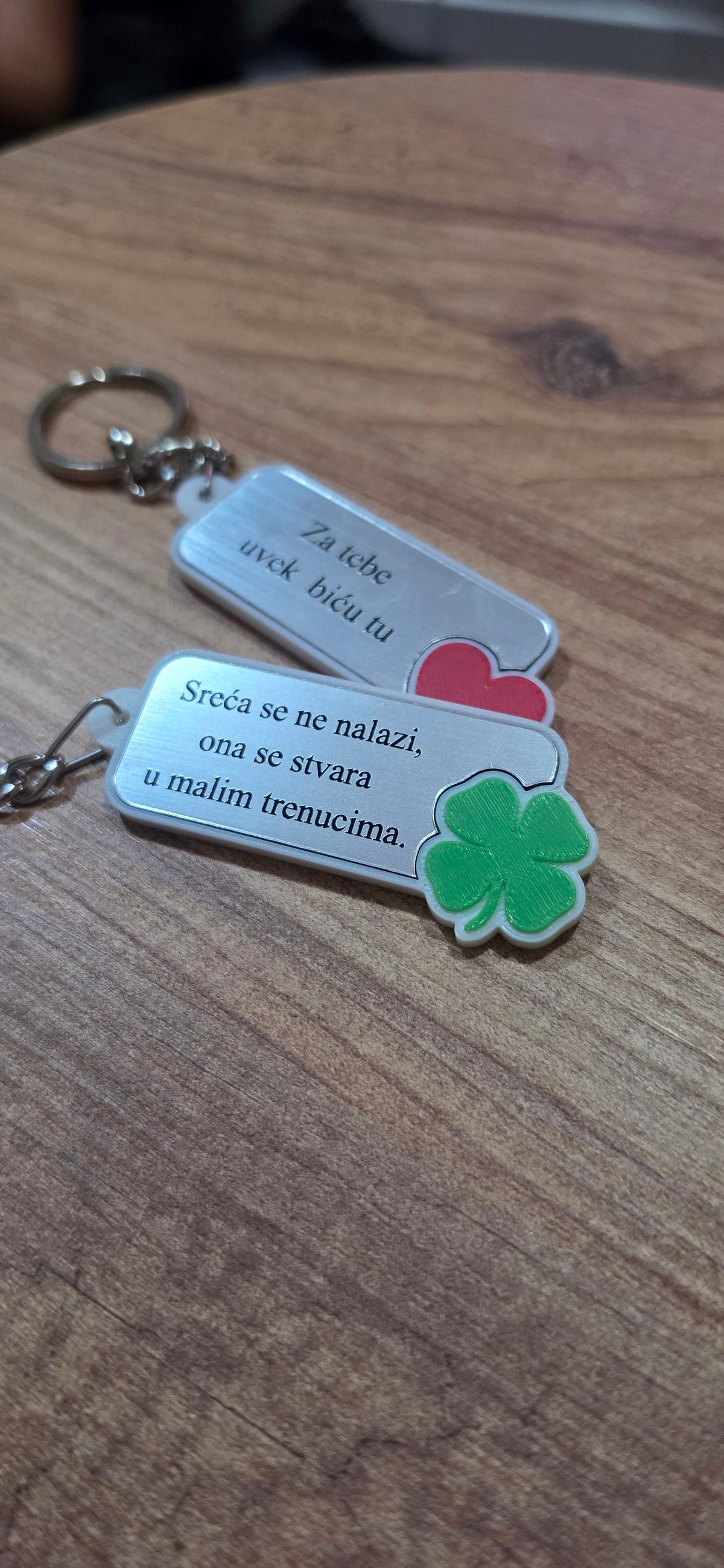 NFC privezak sa tekstom